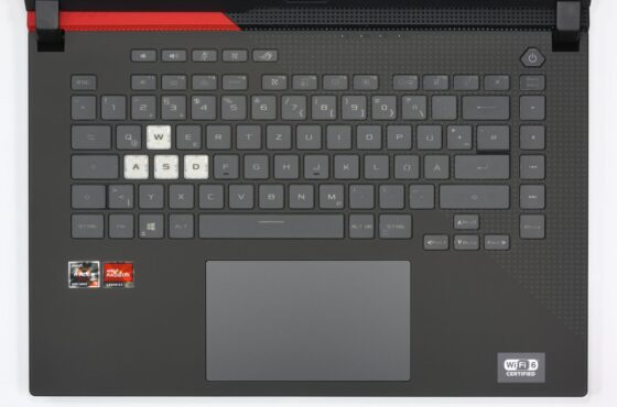 GIGABYTE GAMING A16 gaming laptop keyboard